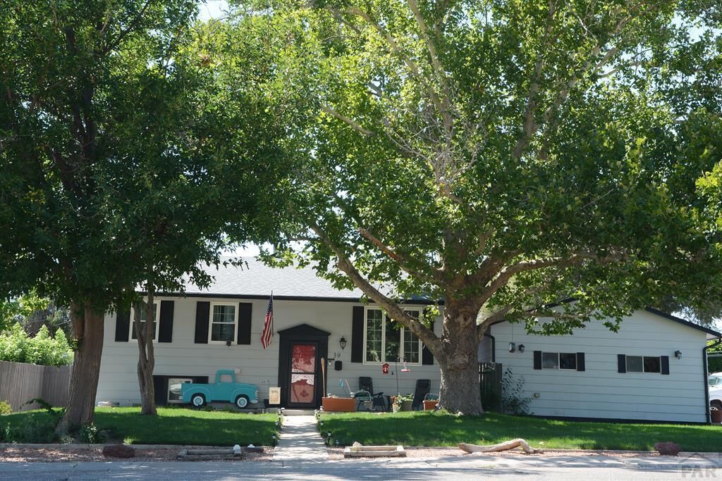 Property Photo:  39 Macalester Rd  CO 81001 