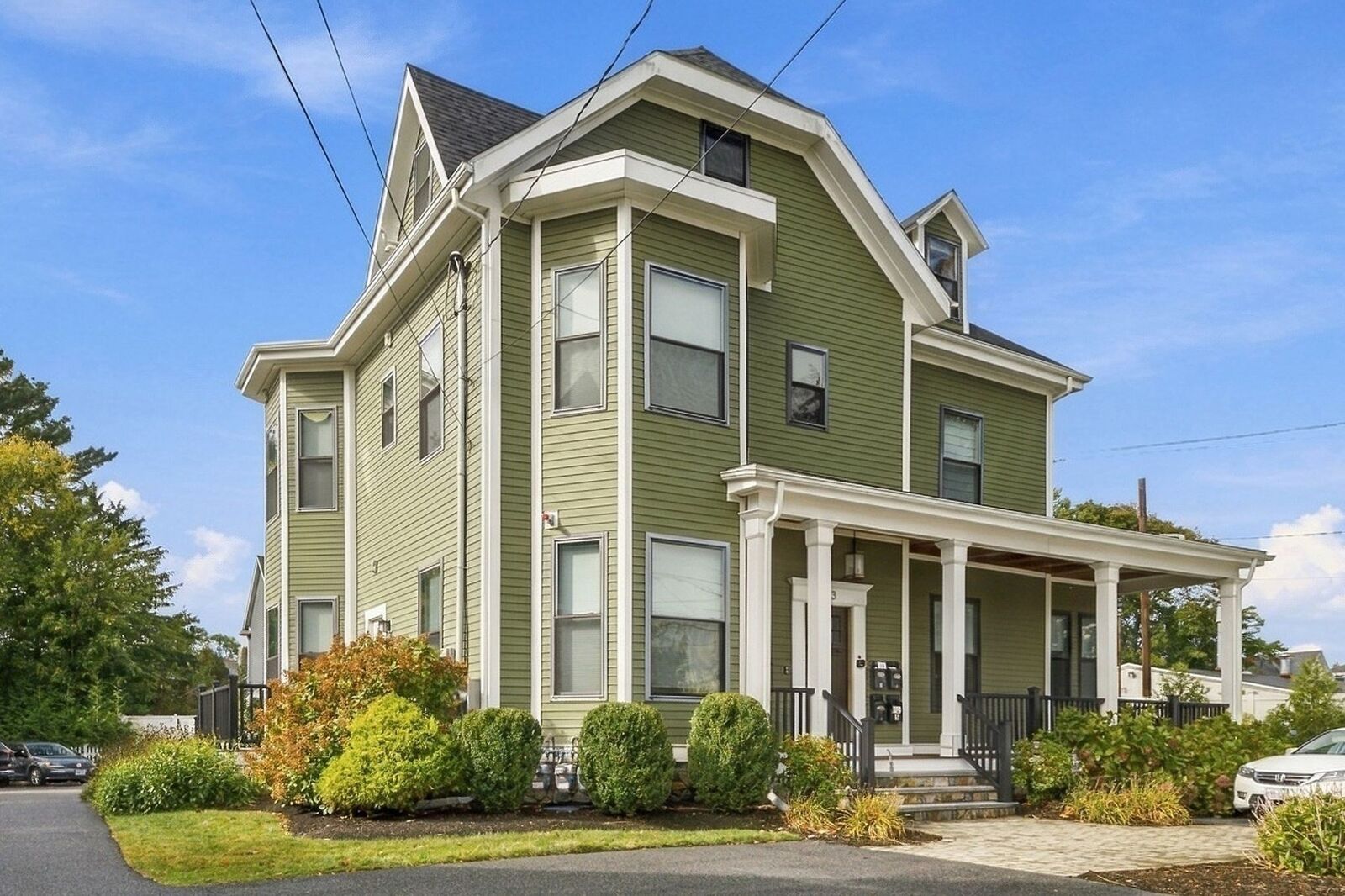 Property Photo:  23 Bower St 4  MA 02155 