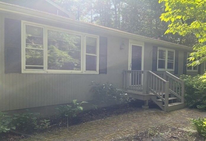 Property Photo: 148 Newtown Rd - MA 01720