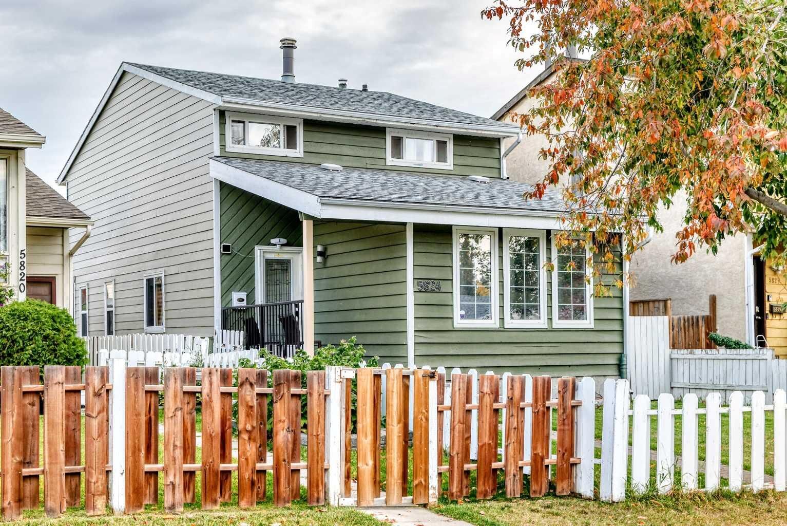 Property Photo:  5824 22 Avenue NE  AB T1Y 4P7 