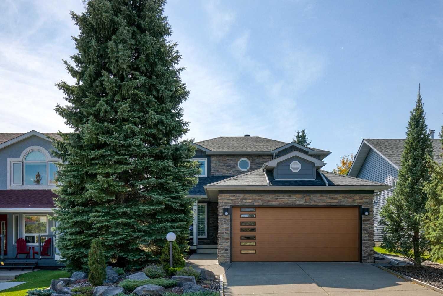 Property Photo:  39 Shannon Hill SW  AB T2Y 2Y7 