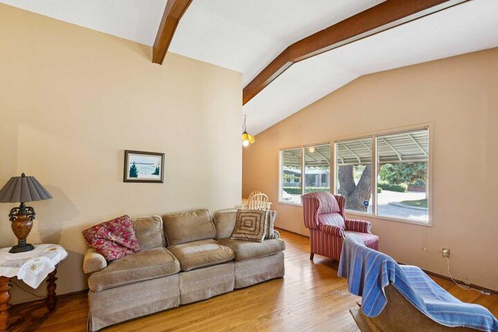 Property Photo:  249 Wascana Crescent SE  AB T2J 1M4 