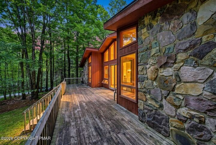Property Photo: 149 Cardinal Drive PA 18424