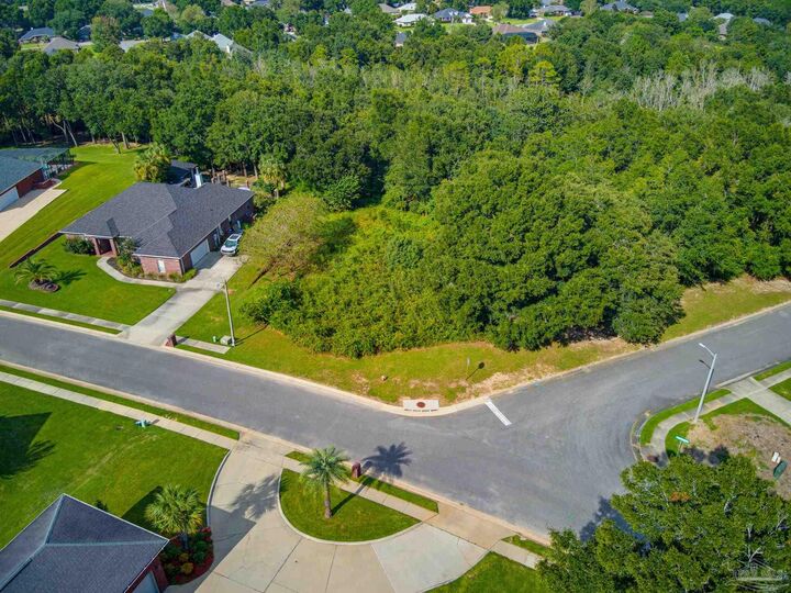 Property Photo:  5900 Blk Cromwell Dr  FL 32571 