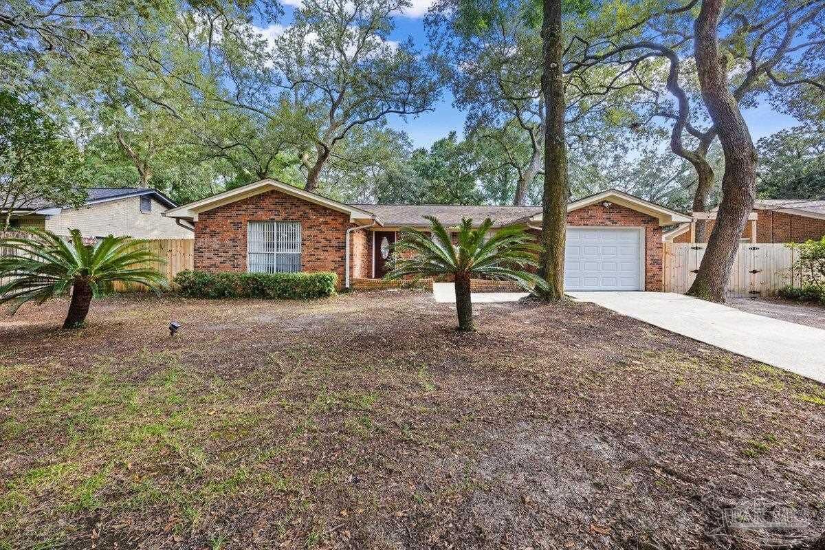 Property Photo: 12881 Lillian Hwy FL 32506