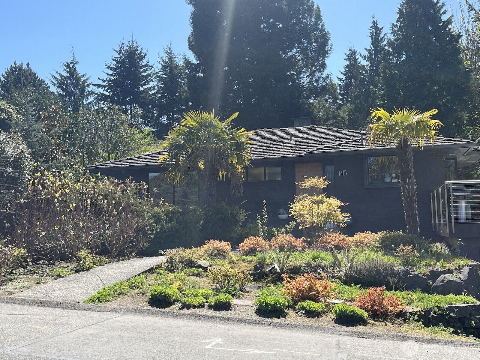 Property Photo: 1415 NW Woodbine Way WA 98177