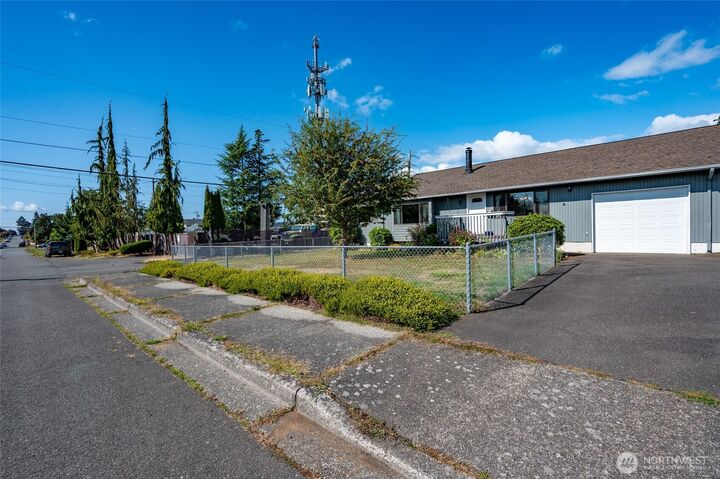 Property Photo: 3215 21st Street A WA 98201