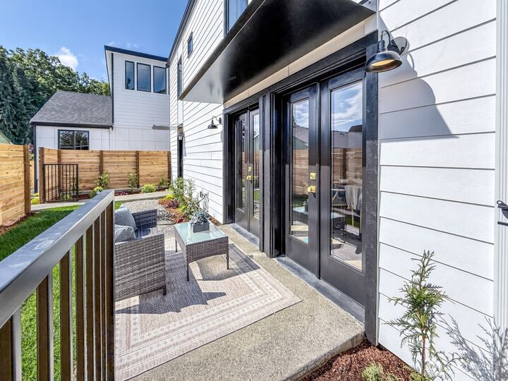 Property Photo: 5404 20th Avenue S WA 98108