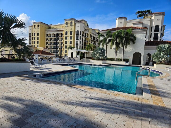 Property Photo: 801 S Olive Avenue 437 FL 33401