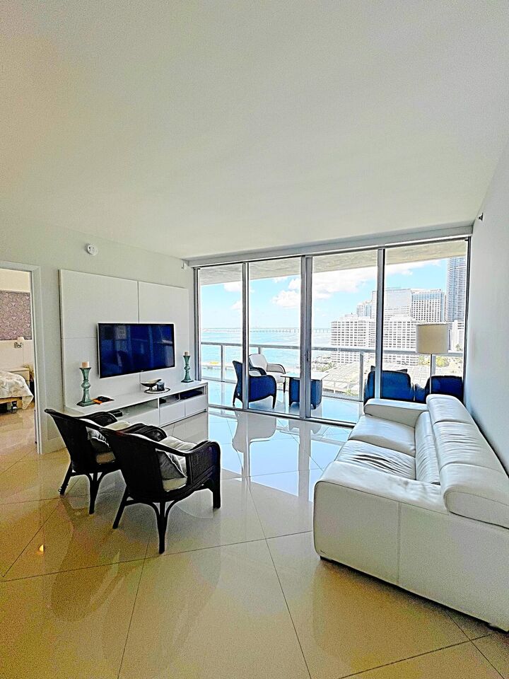 Property Photo:  495 Brickell Avenue 1605  FL 33131 