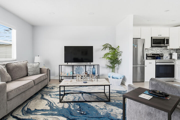 Property Photo:  702 Saxony O Way  FL 33446 