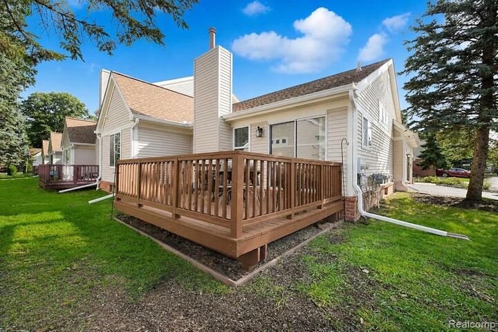 Property Photo:  6355 Sheppard Drive 92  MI 48185 