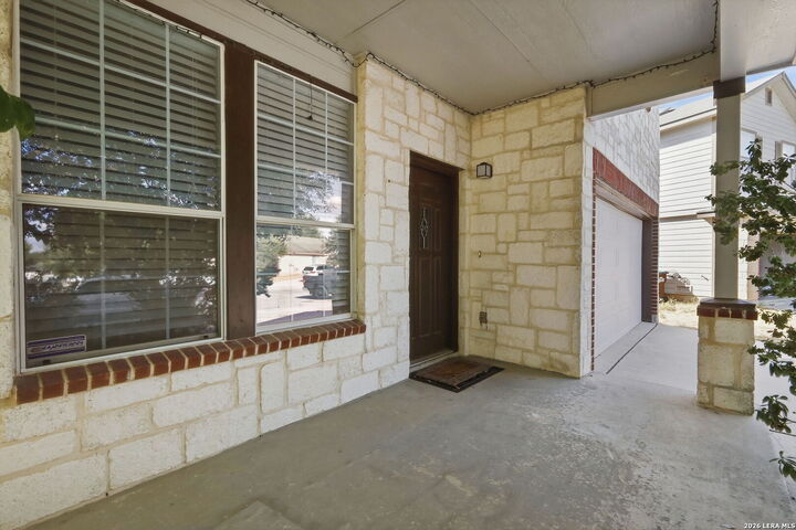 Property Photo: 7738 Paraiso Cir TX 78015