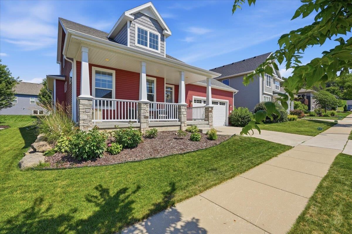 Property Photo:  1817 Red Fern Lane  WI 53718 