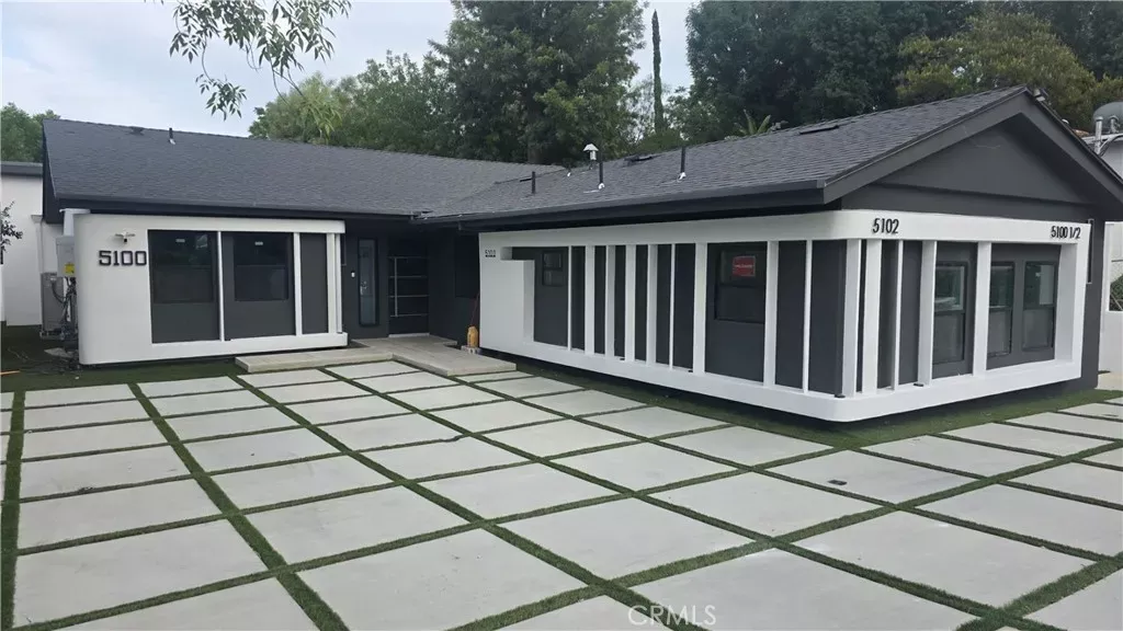 Property Photo:  5100 Fallbrook  CA 91364 