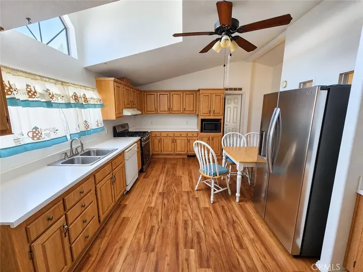 Property Photo:  901 6th 36  CA 91745 