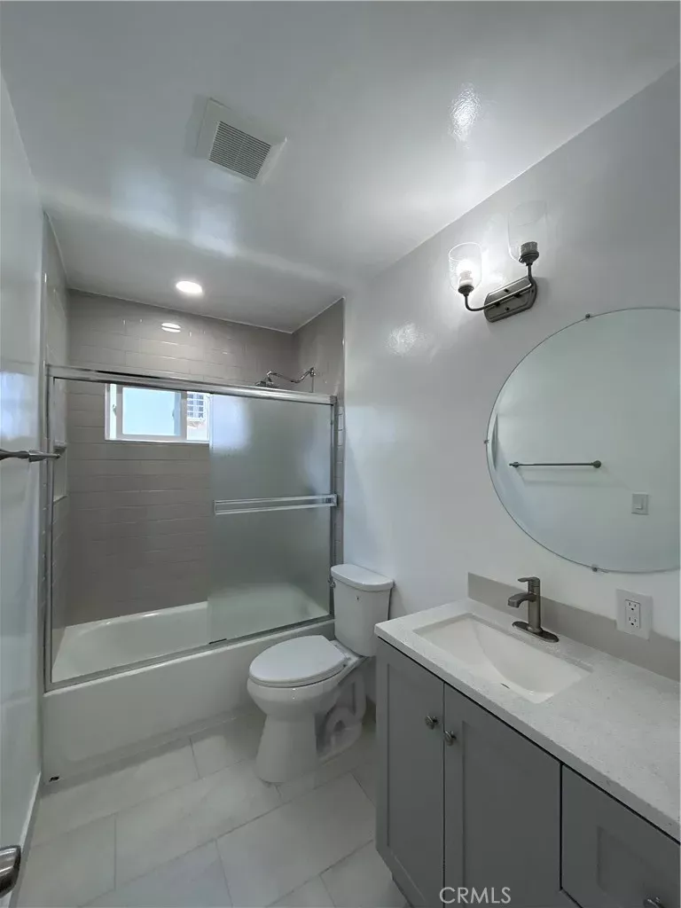 Property Photo: 9118 National 5 CA 90034