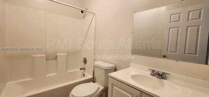 Property Photo:  750 Castlebrooke Dr 0  FL 30045 