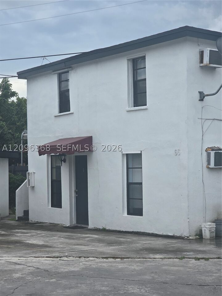 Property Photo:  66 W 13th St 6  FL 33010 