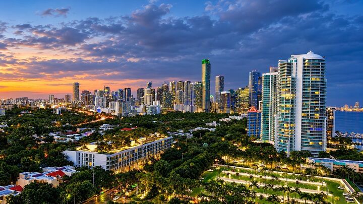 Property Photo: 2475 Brickell Ave 2206 FL 33129
