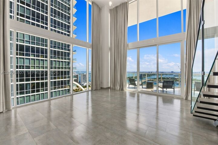 Property Photo: 1040 Biscayne Blvd 3704 FL 33132