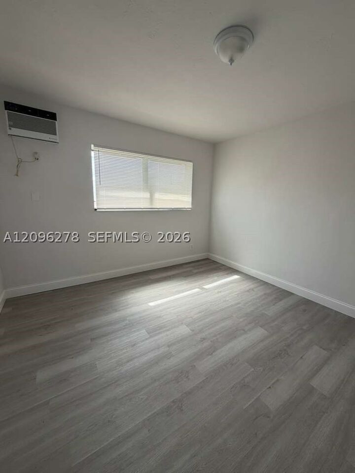 Property Photo:  1642 SW 7th St 5  FL 33135 