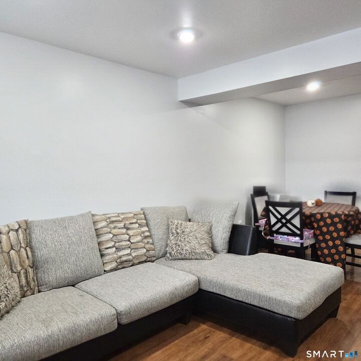 Property Photo:  1655 N Colony Road 6003  CT 06450 