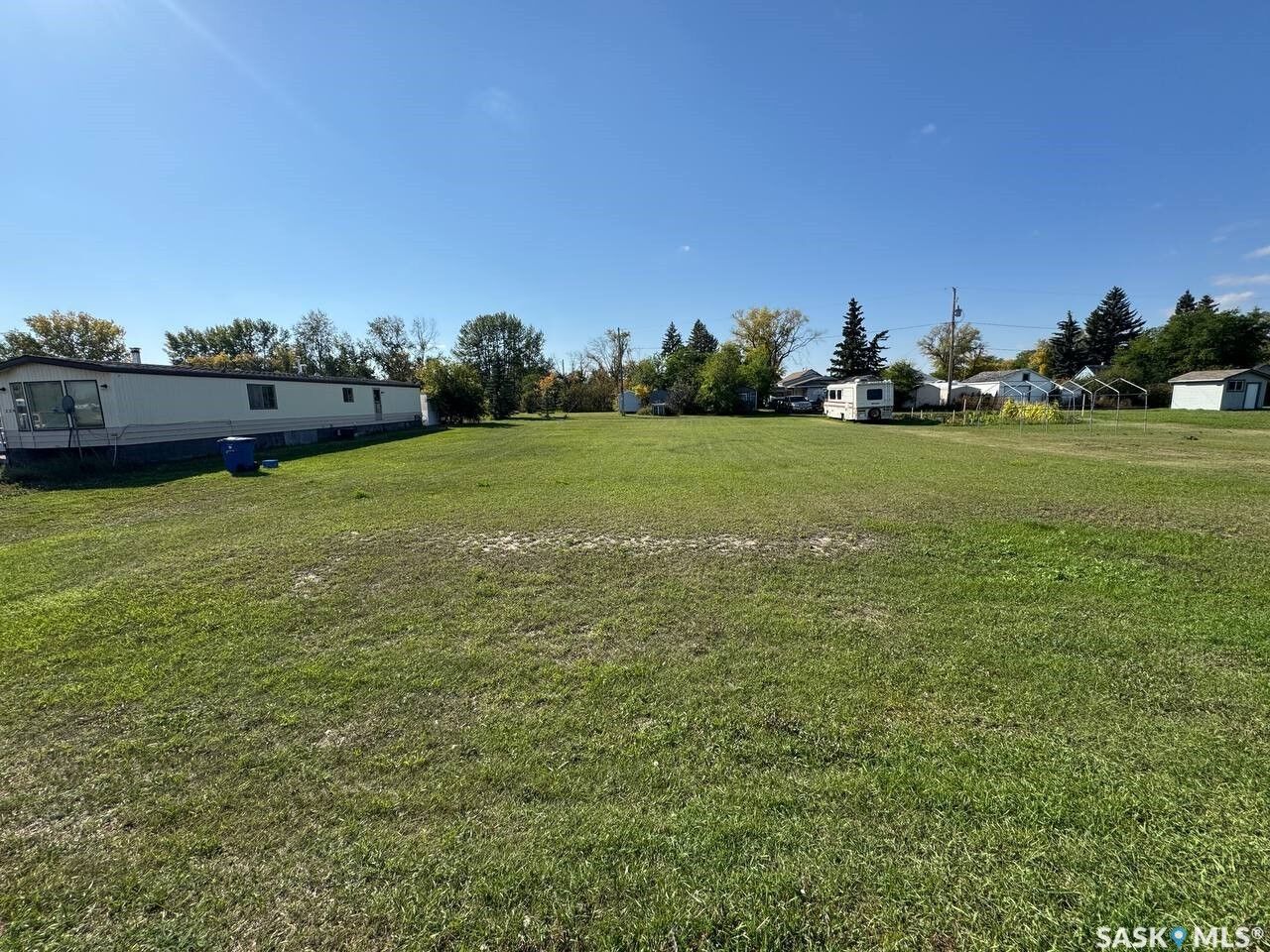 Property Photo:  219 James Street  SK S0K 3L0 