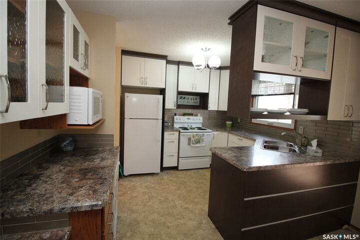 Property Photo: 15 Schwager Crescent SK S7H 5C1