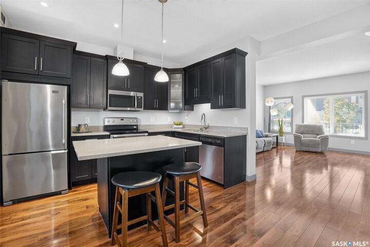 Property Photo:  202 Maningas Bend  SK S7W 0P5 