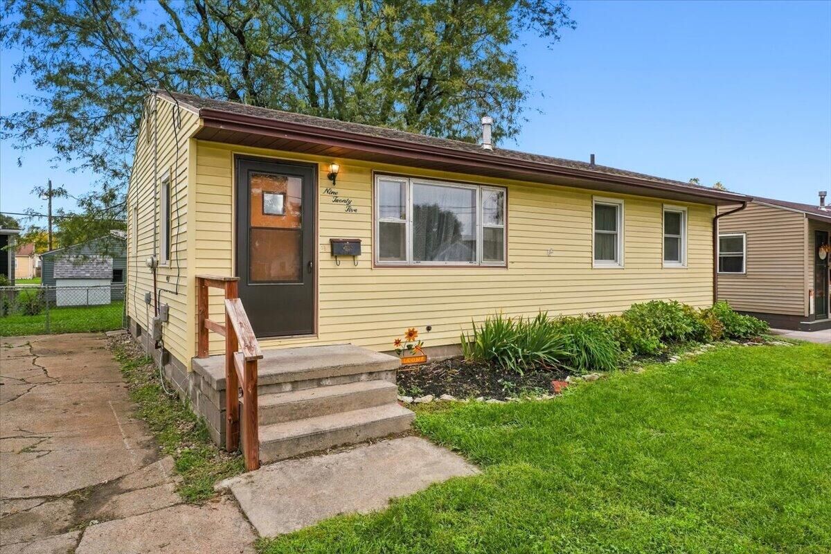 Property Photo:  925 Spruce  Street  IA 51501 