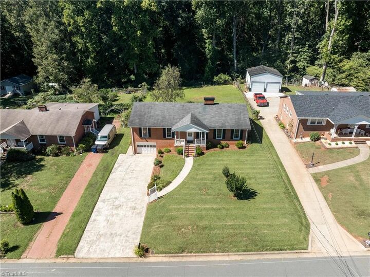 Property Photo:  2634 Weymoth Road  NC 27103 