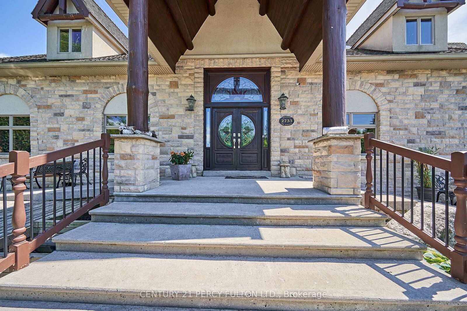 Property Photo:  2733 Taunton Road  ON L1C 7B1 