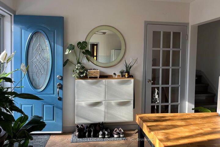 Property Photo:  22 Highbury Road  ON M9M 2J7 
