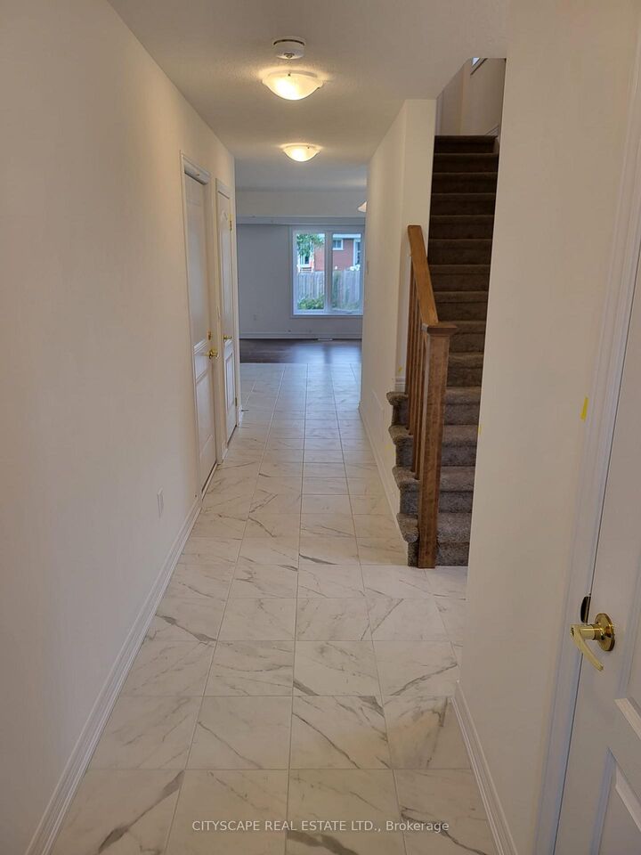 Property Photo:  140 Mullin Street  ON N0C 1H0 
