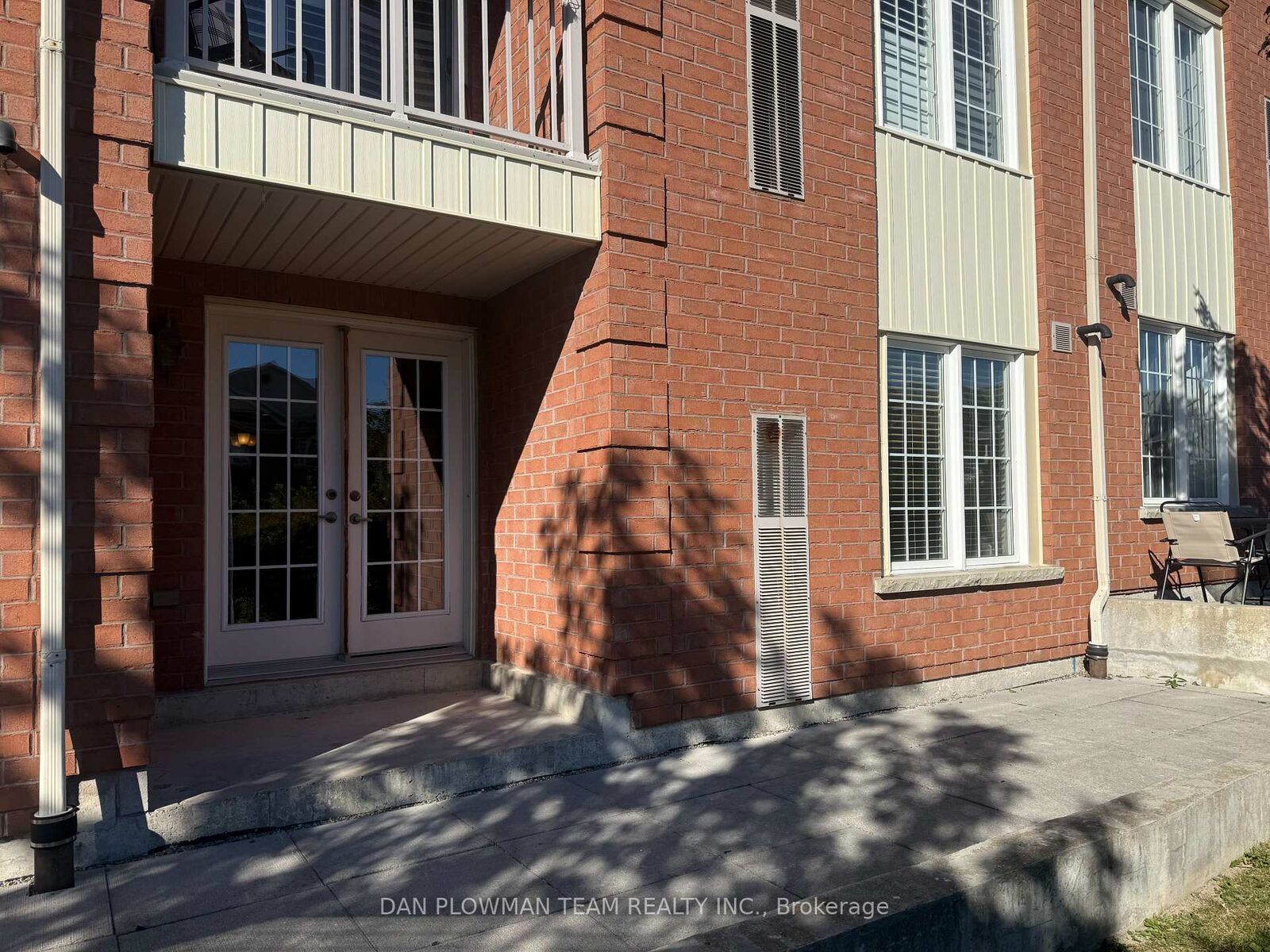 Property Photo:  82 Petra Way 1  ON L1R 0A3 