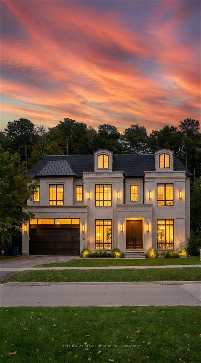 Property Photo: 11 Montressor Drive ON M2P 1Y9