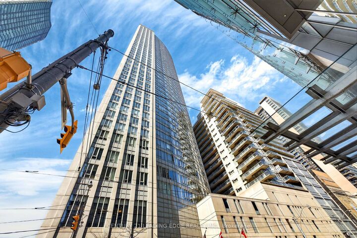 Property Photo:  200 Victoria Street 1214  ON M5B 1V8 