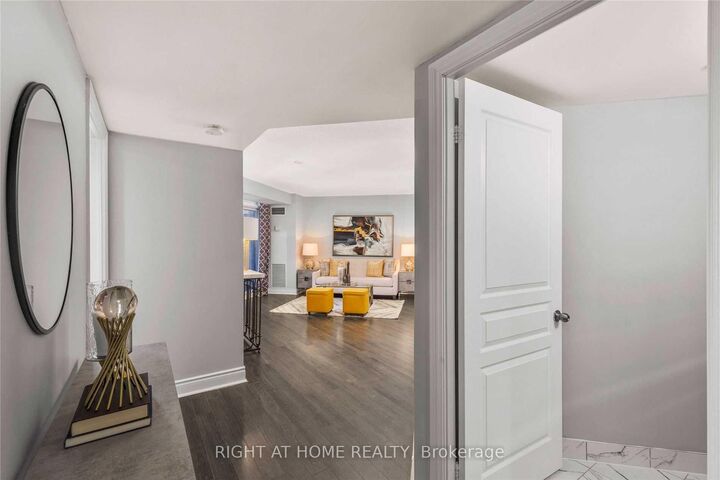 Property Photo:  15 Northtown Way 1029  ON M2N 7A2 