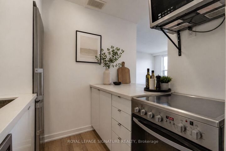 Property Photo: 15 Gamble Avenue 303 ON M4K 2H3