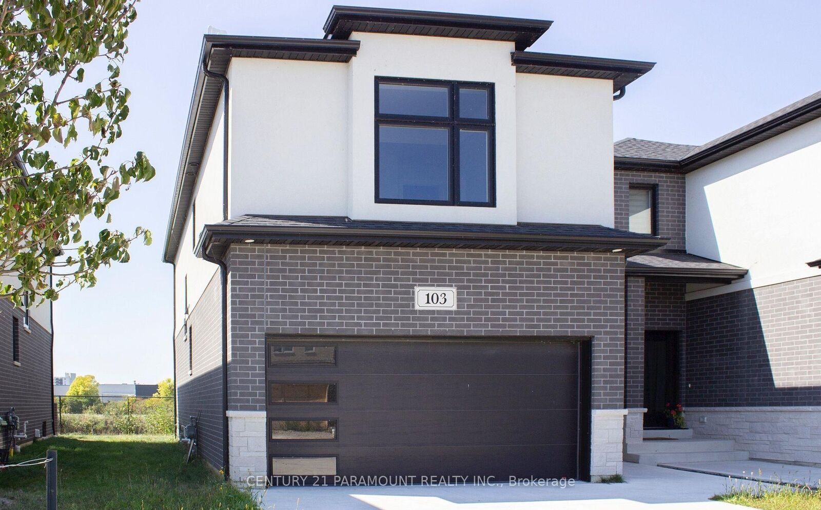 Property Photo:  103 Eagle Street On  ON N8H 0G5 
