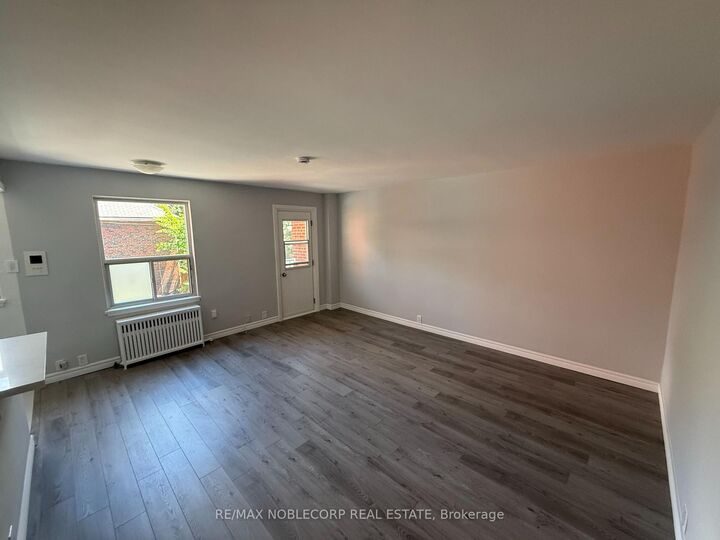Property Photo:  1315 Bayview Avenue 106  ON M4G 2Z8 