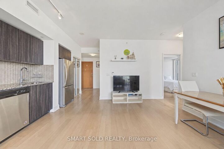 Property Photo:  30 Shore Breeze Drive 2313  ON M8V 0J1 