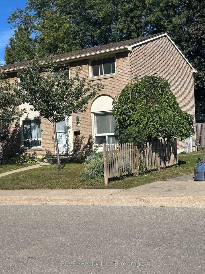 Property Photo:  25 Linfield Drive 57  ON L2N 5T7 