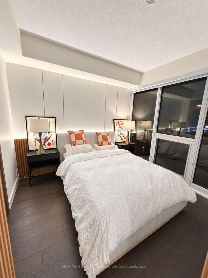 Property Photo:  85 McMahon Drive 907  ON M2K 0H2 