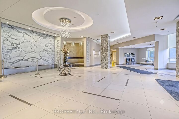 Property Photo:  85 North Park Road 807  ON L4J 0H9 