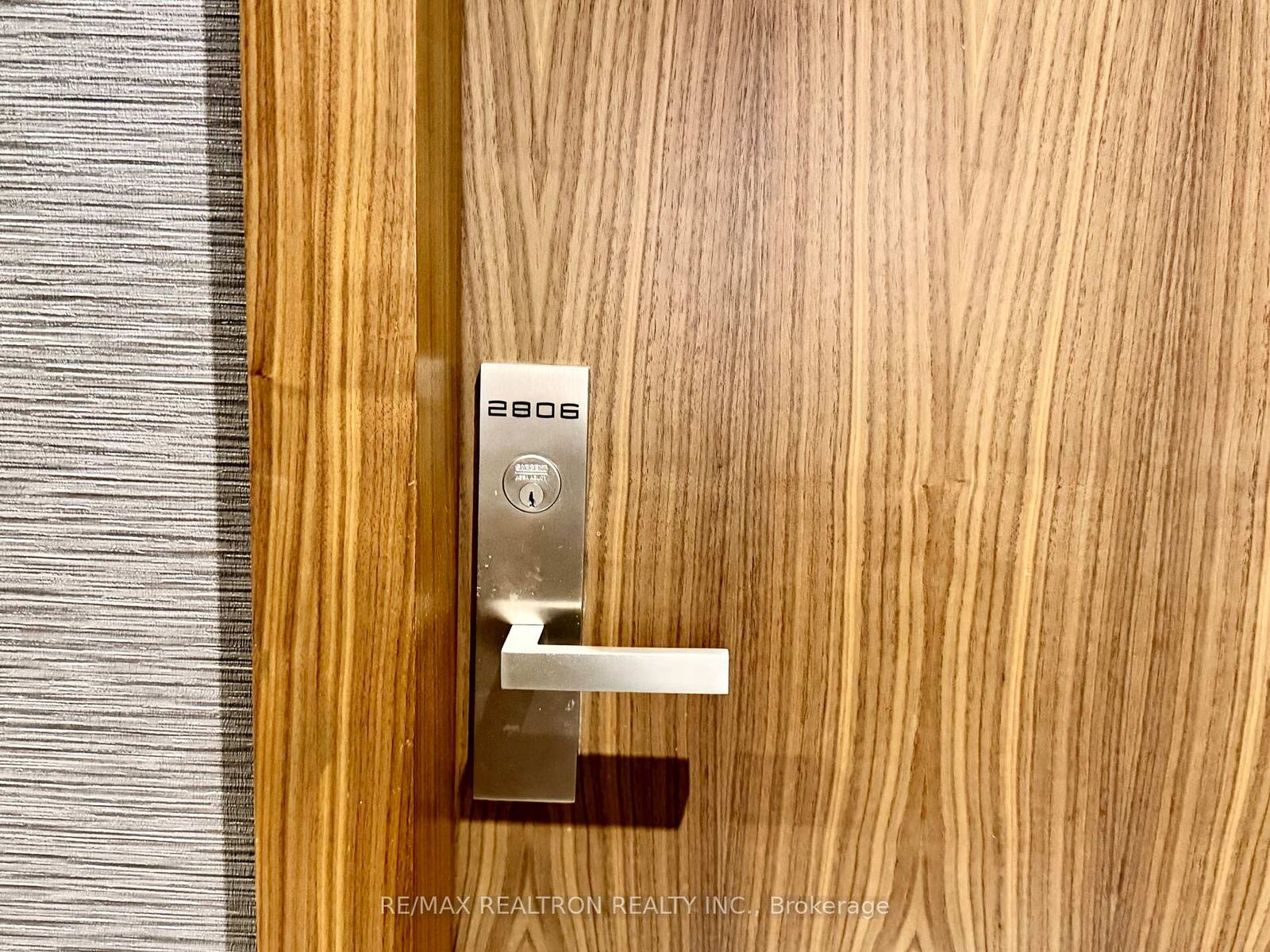 Property Photo:  200 Bloor Street W 2806  ON M5S 1T8 