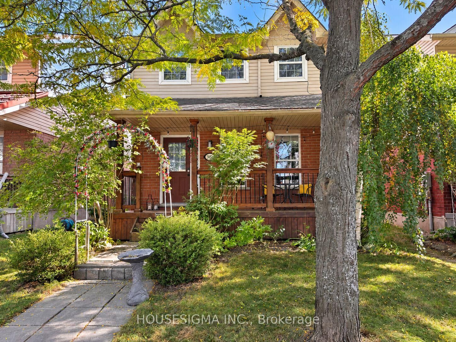 Property Photo:  308 Fern Street  ON L9W 5C1 