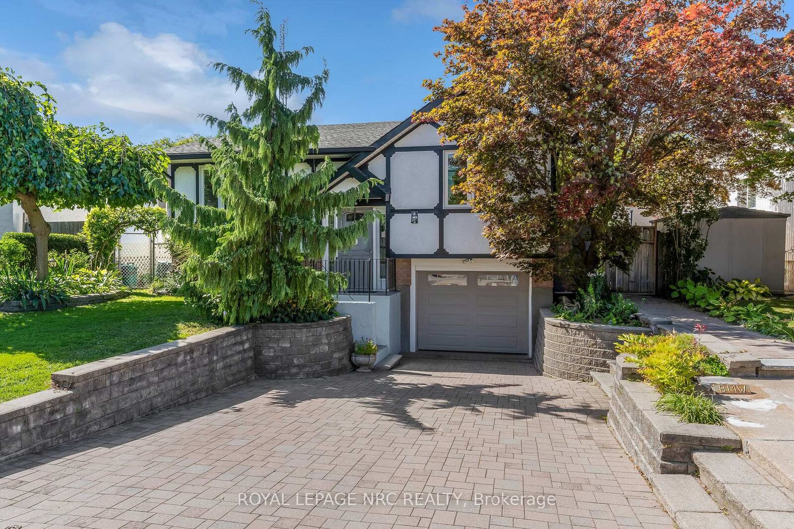 Property Photo:  481 Bunting Road  ON L2M 6X1 