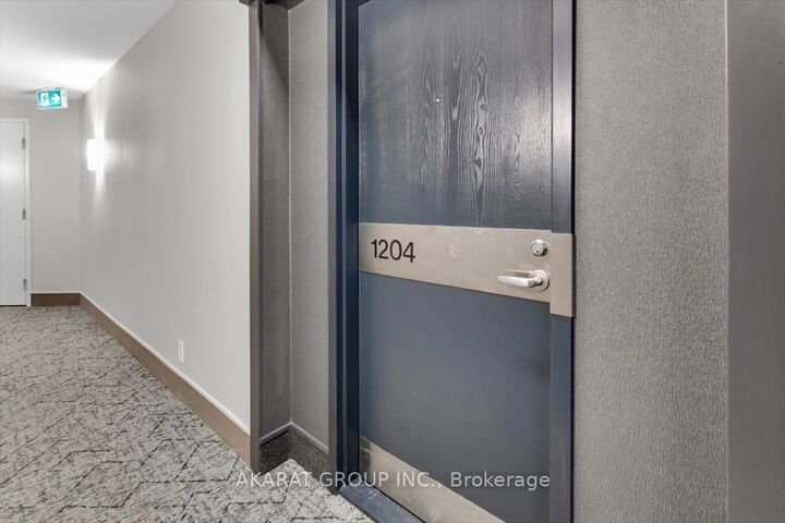 Photo de la propriété:  44 Gerrard Street W 1204  ON M5G 2K2 